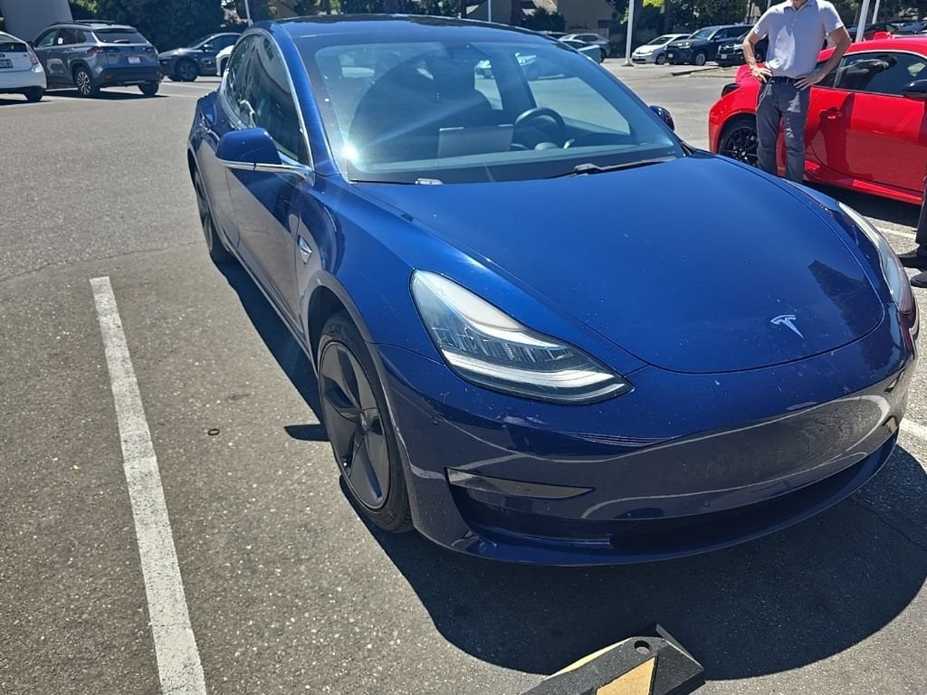 tesla model 3 2018 5YJ3E1EA5JF102371 image tesla model 3 2018 5YJ3E1EA5JF102371 image